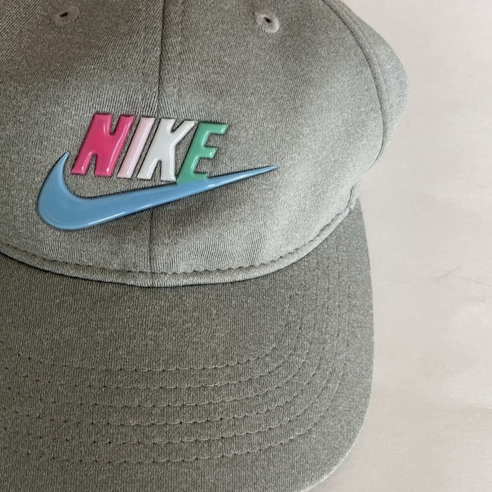 Nike cap.. - Picture 2 of 5